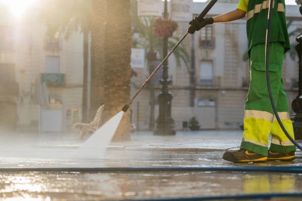 Best Pool Deck Cleaning  in Grandview, TX